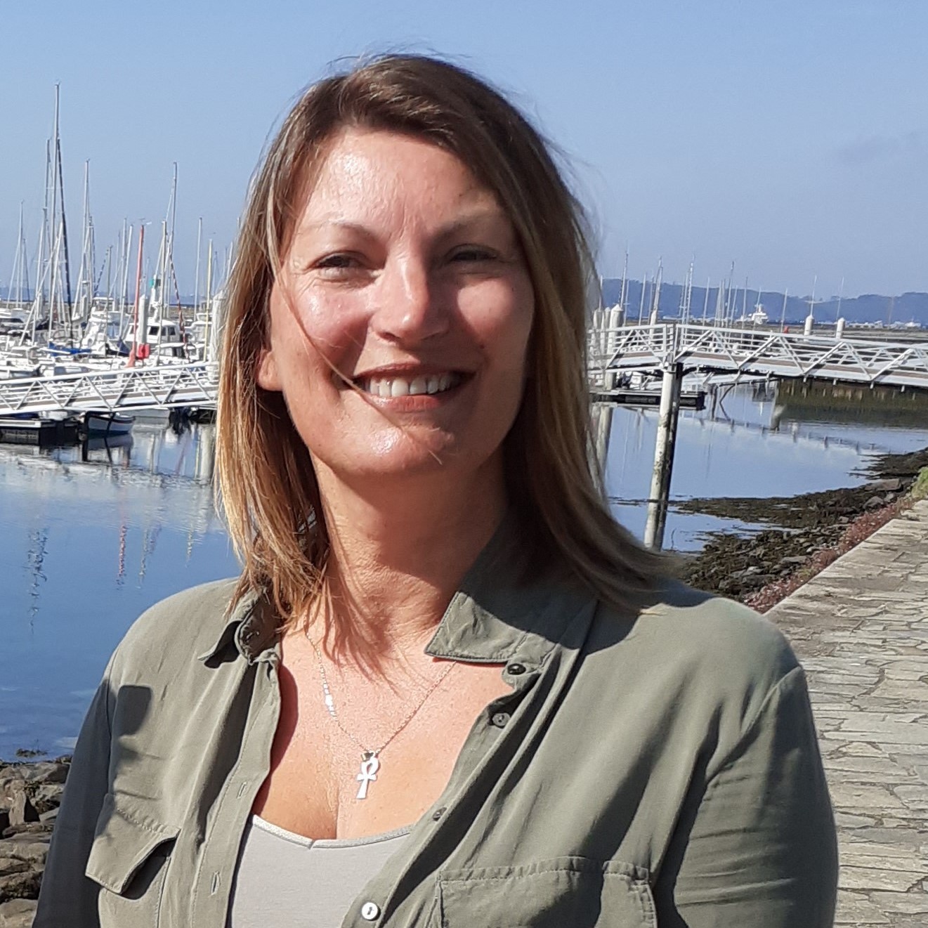 Corinne                LE DEROUT